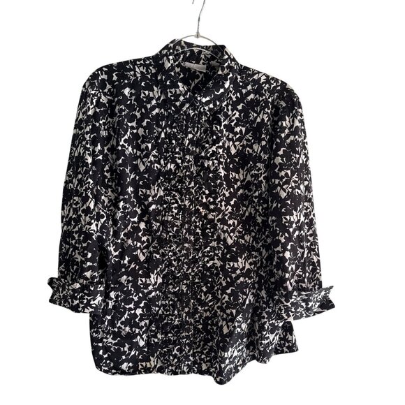 New York & Co Size XL Stretch Black & White Floral Button-Up Shirt Blouse - Picture 3 of 11